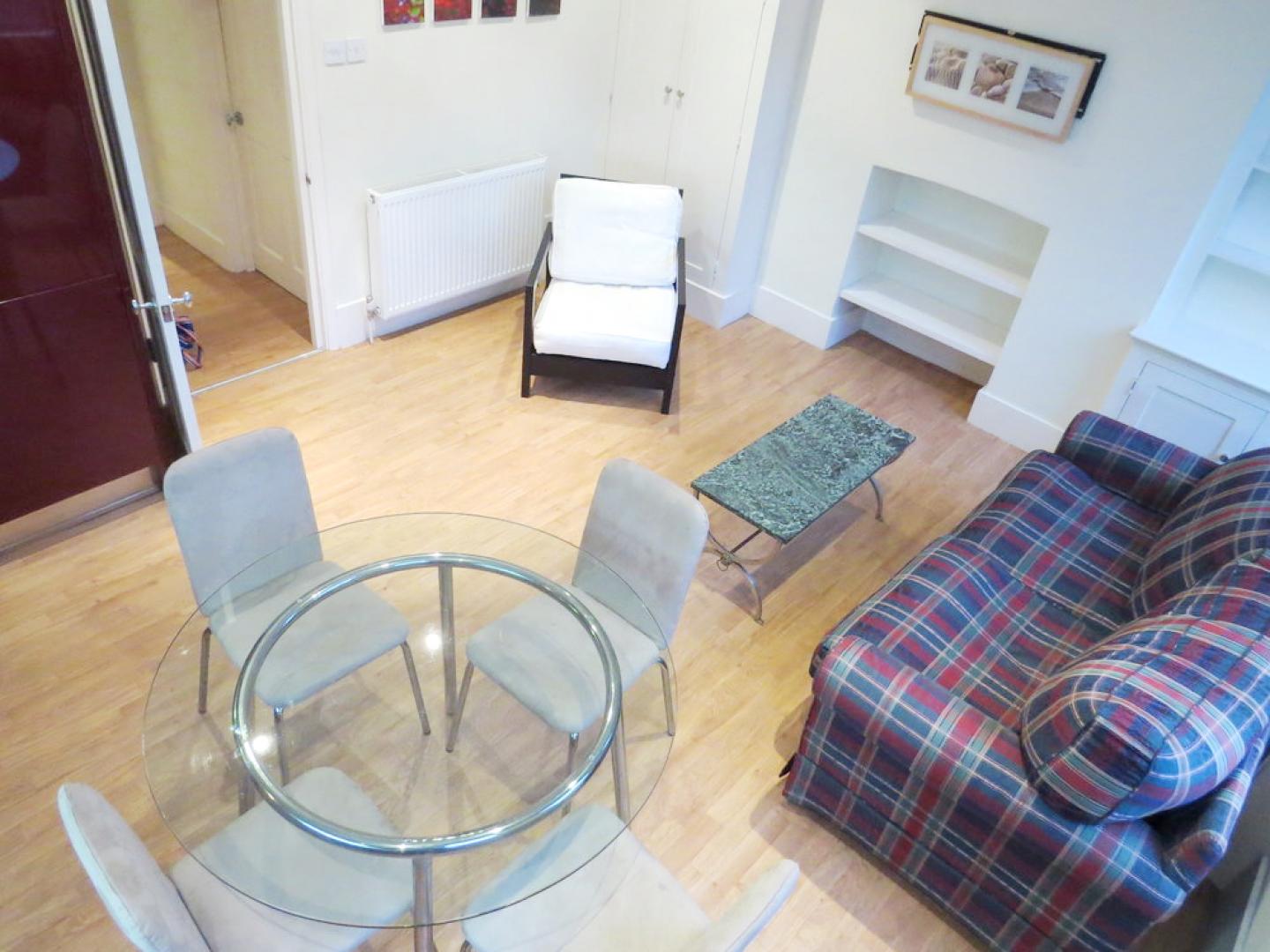 			NEW INSTRUCTION, 1 Bedroom, 1 bath, 1 reception Flat			 Minford Gardens., Brook Green/Shepherds Bush